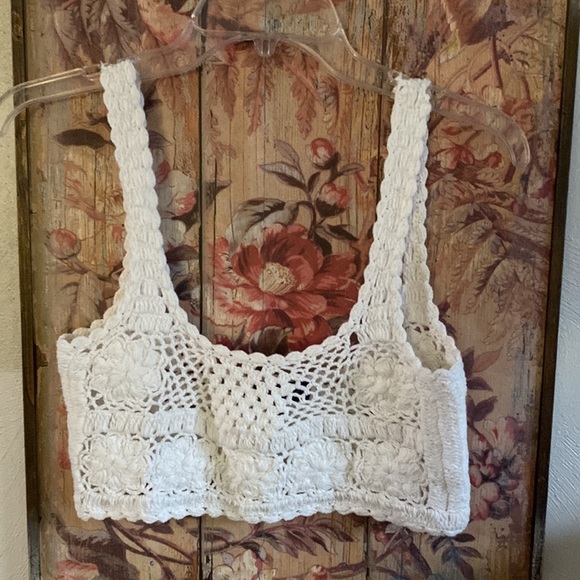MAJORELLE REVOLVE BRAND STRETCH BOHO WHITE CROCHET KNIT  BODYCON CROP TOP - Picture 5 of 14